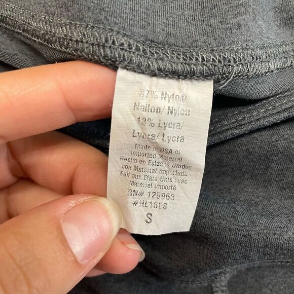 Beyond Yoga Grey Soft Leggings 7/8 size Small - Picture 5 of 7